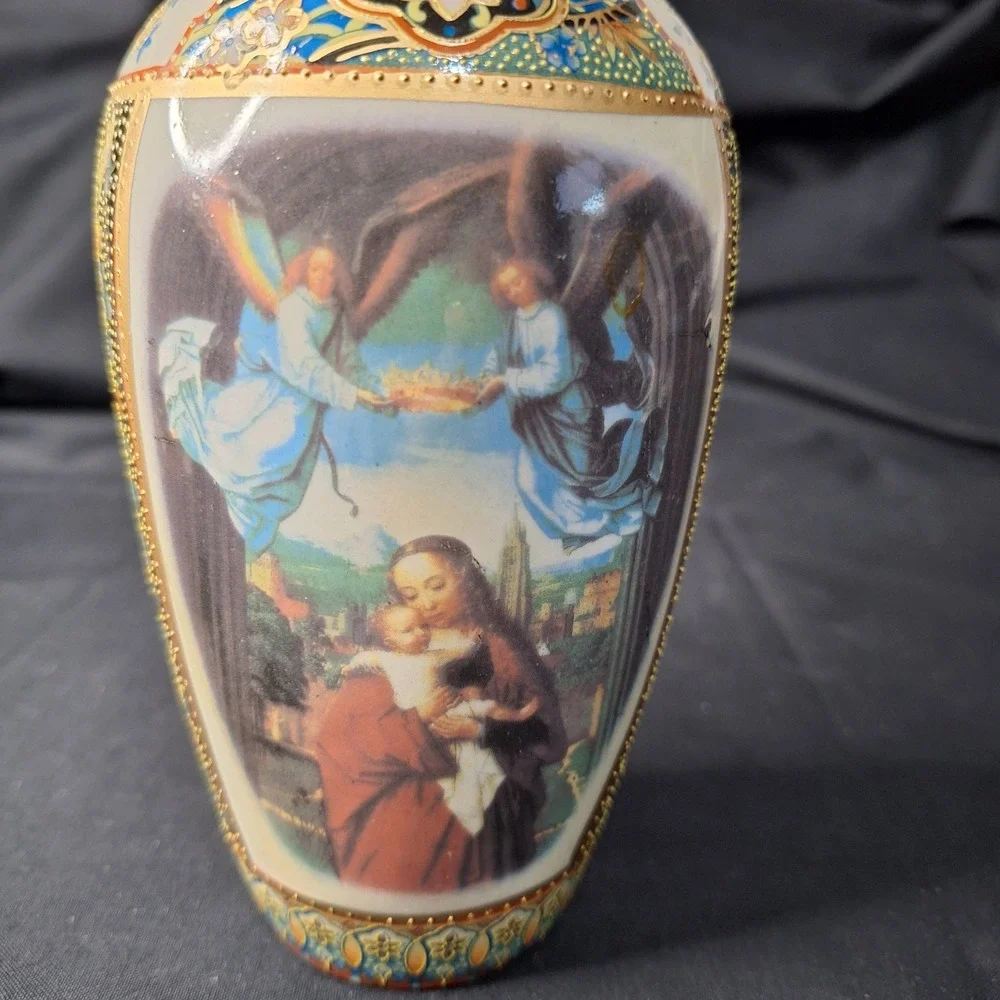 Vintage Satsuma Style Moriage Vase Madonna and Child Angels Gold Gilt Floral 8.5